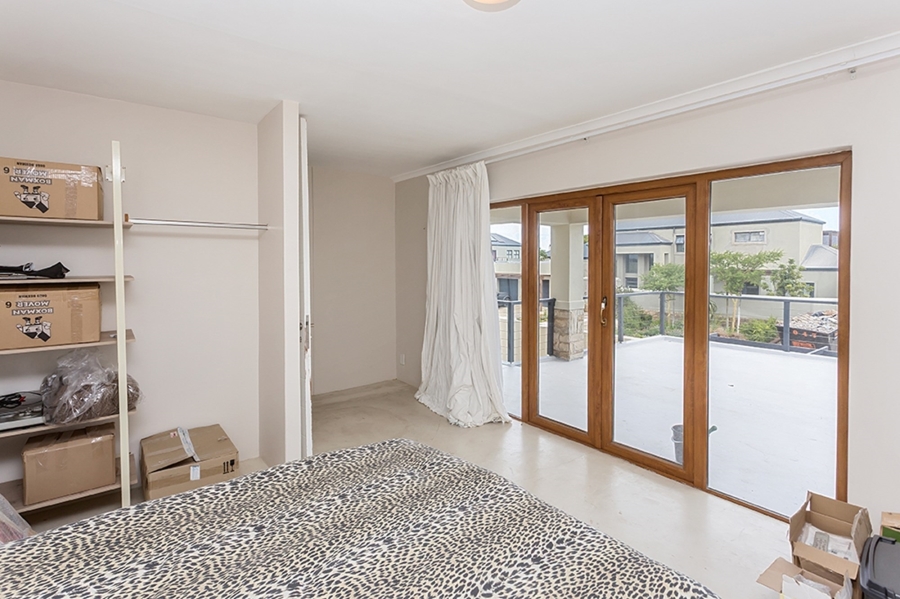 To Let 4 Bedroom Property for Rent in Atlantic Beach Golf Estate Western Cape